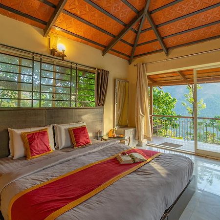Q Swarga Retreat Hotel Attigundi Exterior photo