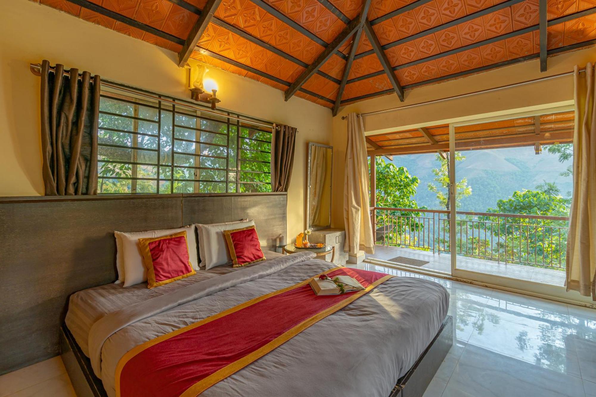 Q Swarga Retreat Hotel Attigundi Exterior photo