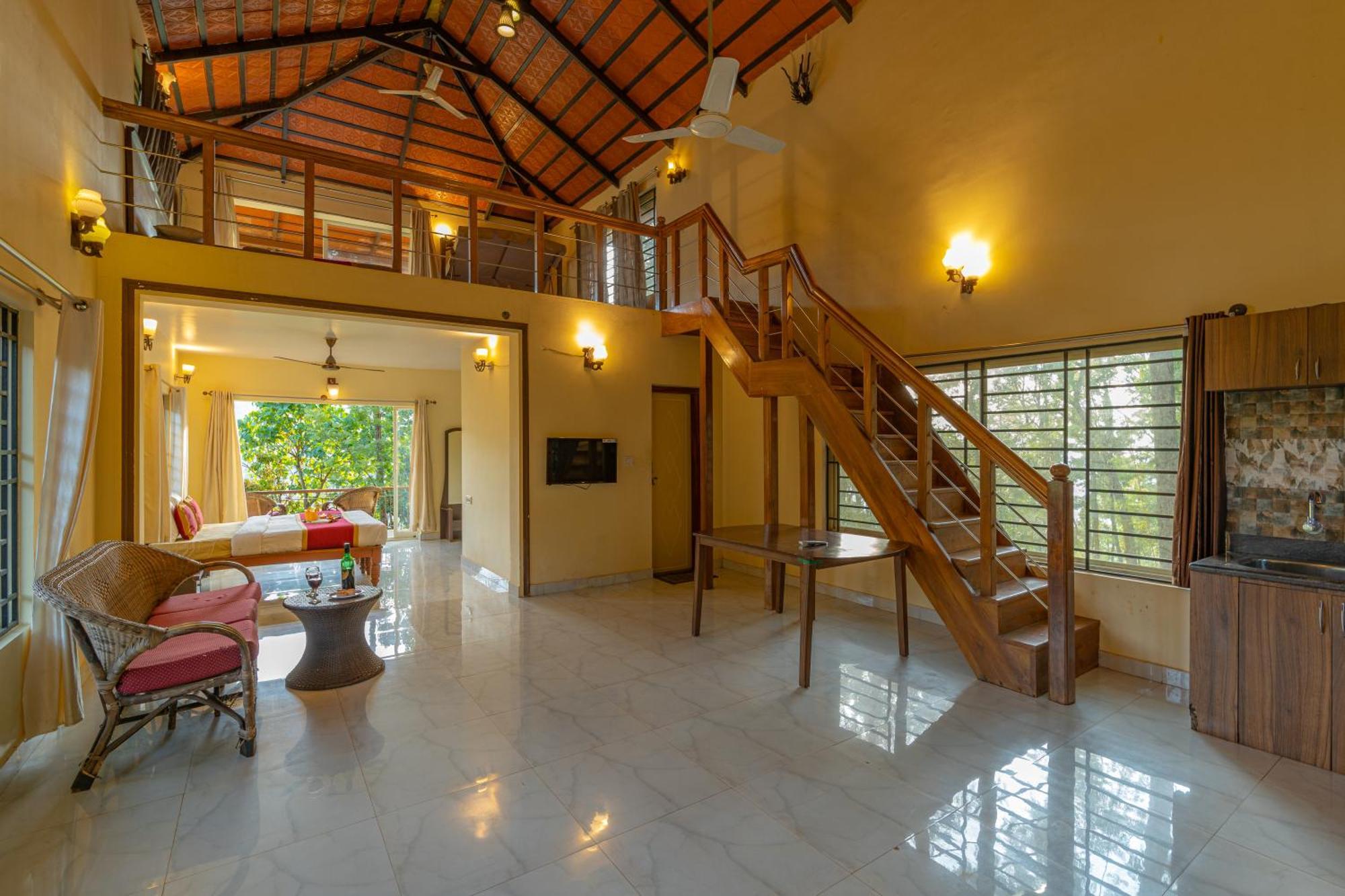Q Swarga Retreat Hotel Attigundi Exterior photo