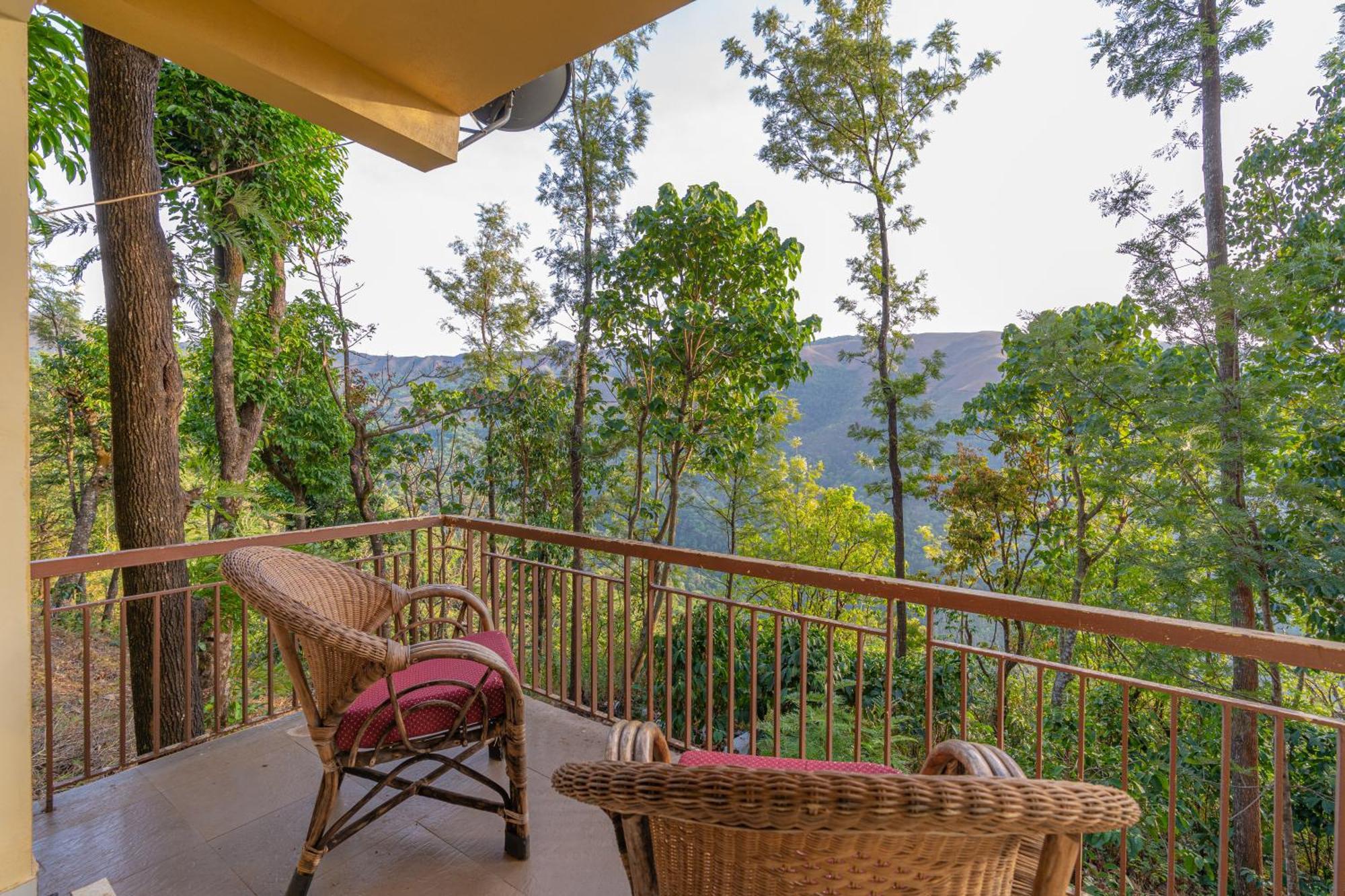 Q Swarga Retreat Hotel Attigundi Exterior photo