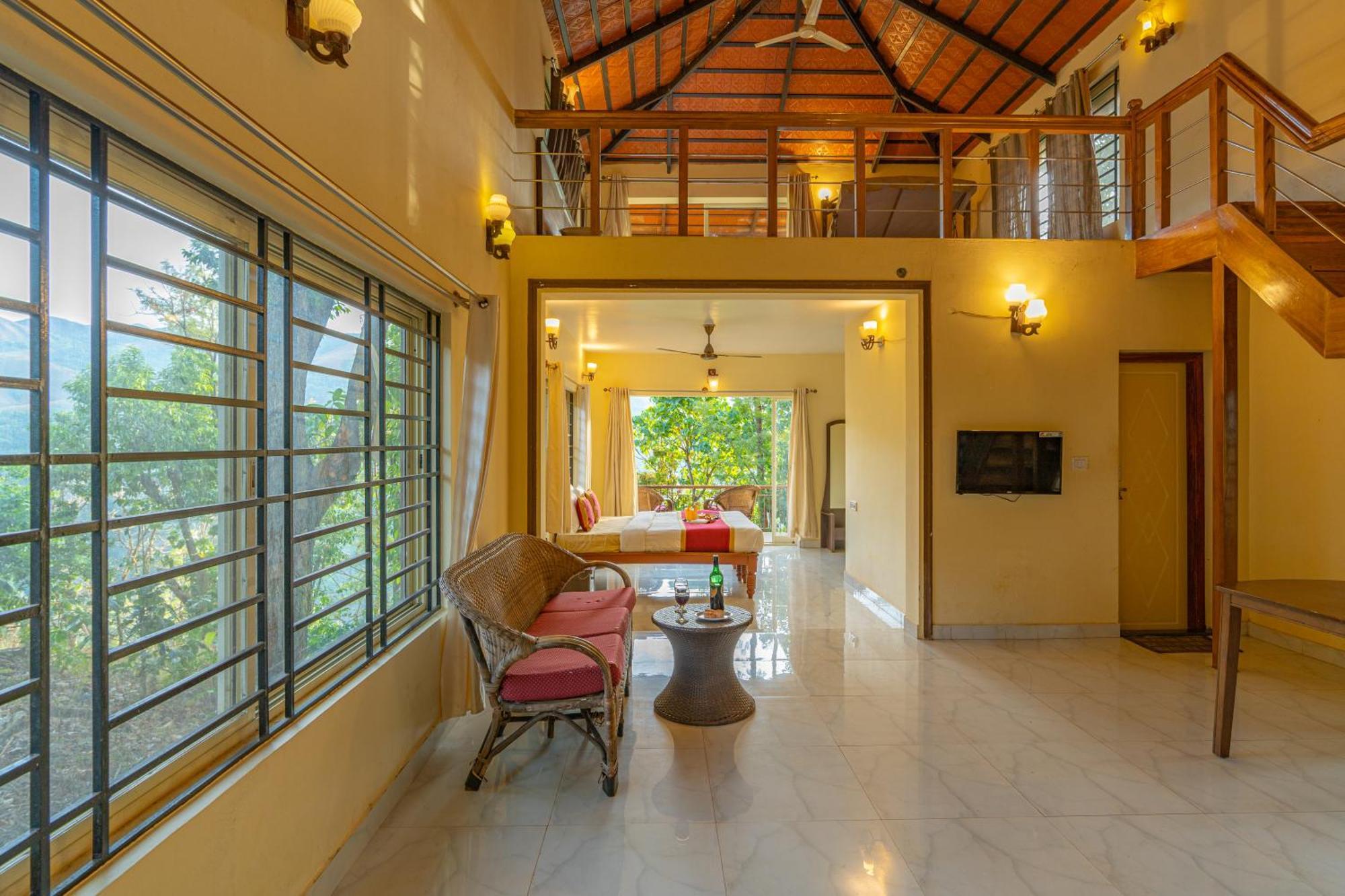 Q Swarga Retreat Hotel Attigundi Exterior photo