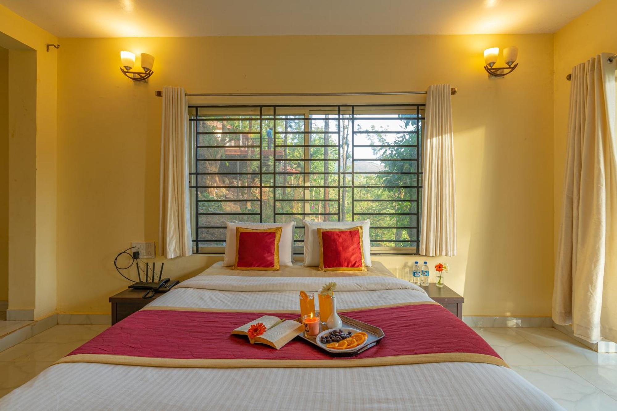 Q Swarga Retreat Hotel Attigundi Exterior photo