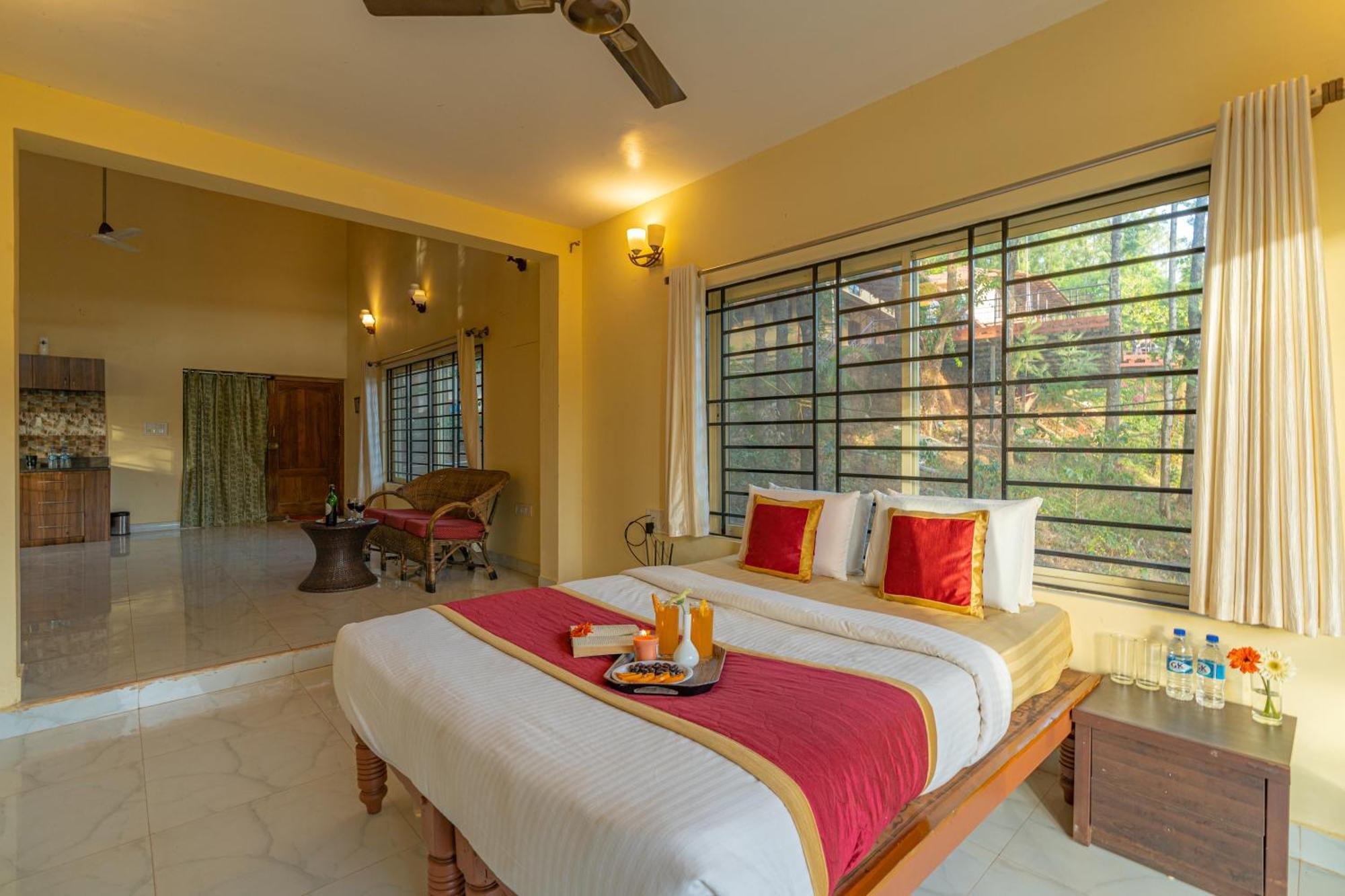 Q Swarga Retreat Hotel Attigundi Exterior photo