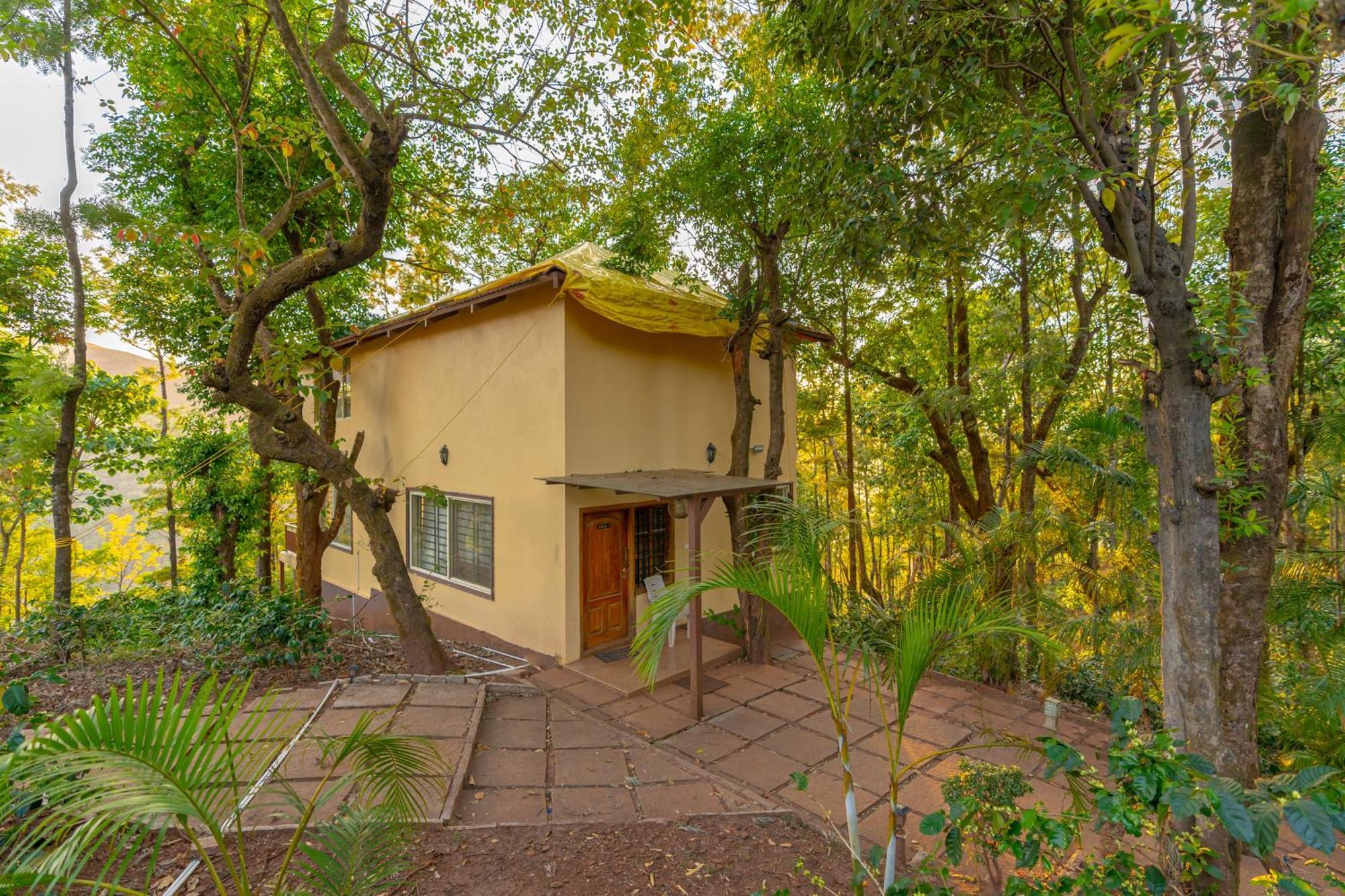 Q Swarga Retreat Hotel Attigundi Exterior photo